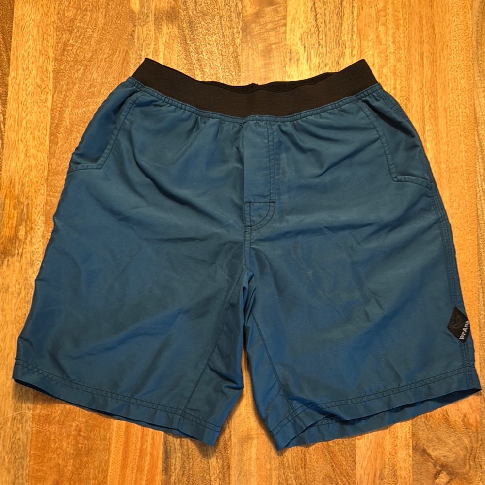 Prana Mojo Blue Shorts with Elastic Waistband